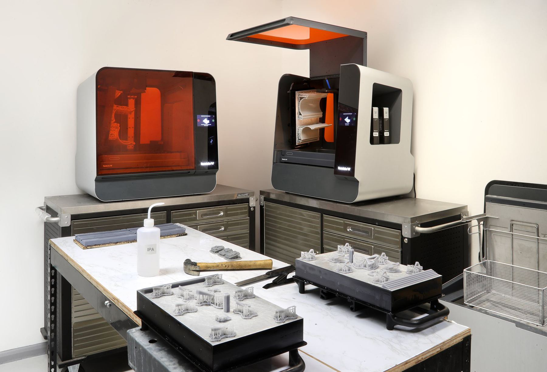 3D printing process photograph